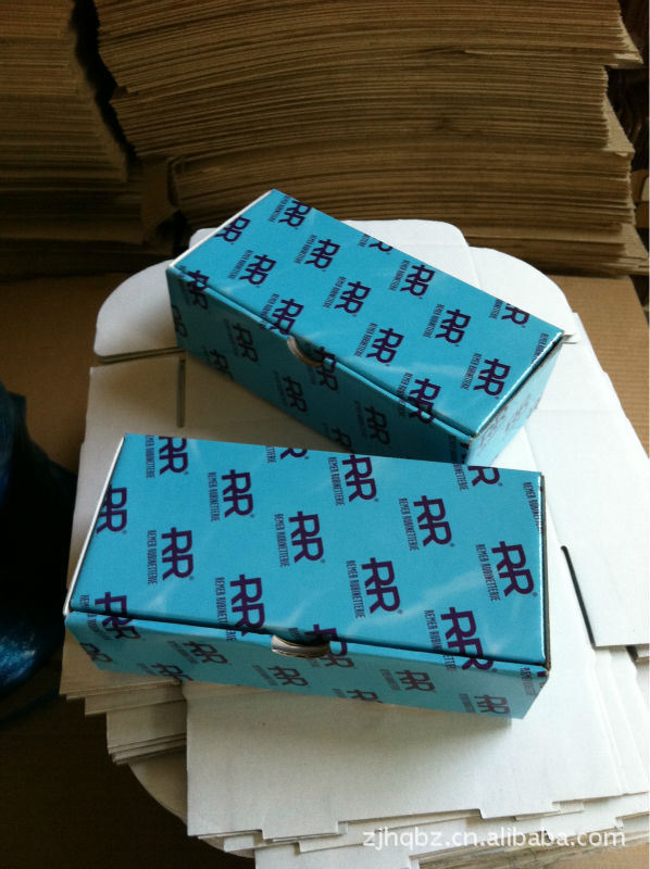 白紙板在包裝裝潢印刷品印刷中的關(guān)鍵作用與技術(shù)應(yīng)用